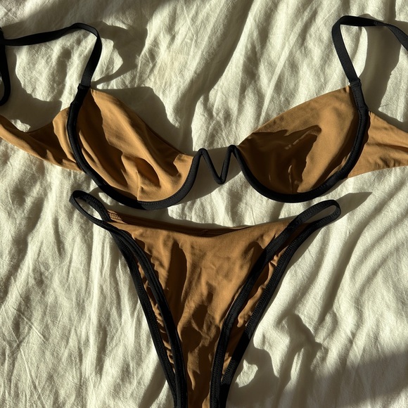 LSPACE bikini! SMALL bottom | MEDIUM top. Like NEW, barely worn. - Picture 2 of 5